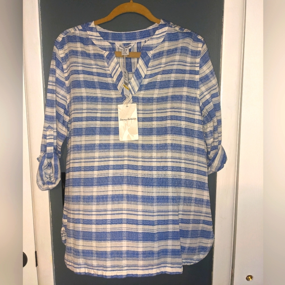Tommy Bahama Womens shirt/pullover